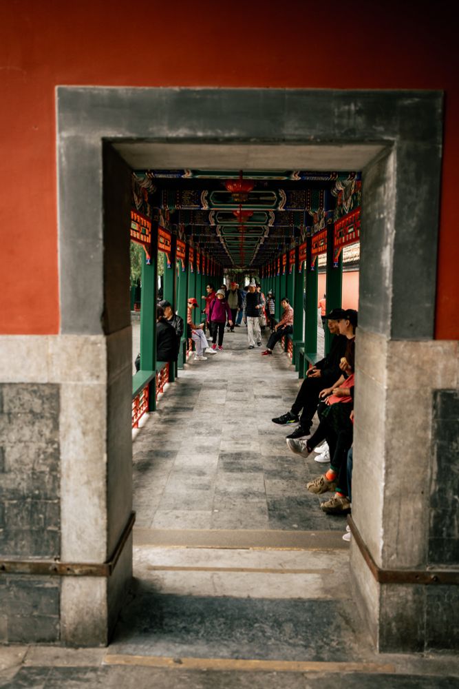 The palace served as a summer retreat for emperors to escape Beijing’s heat. The expansive gardens, temples, and pavilions offered a serene retreat for the imperial family.