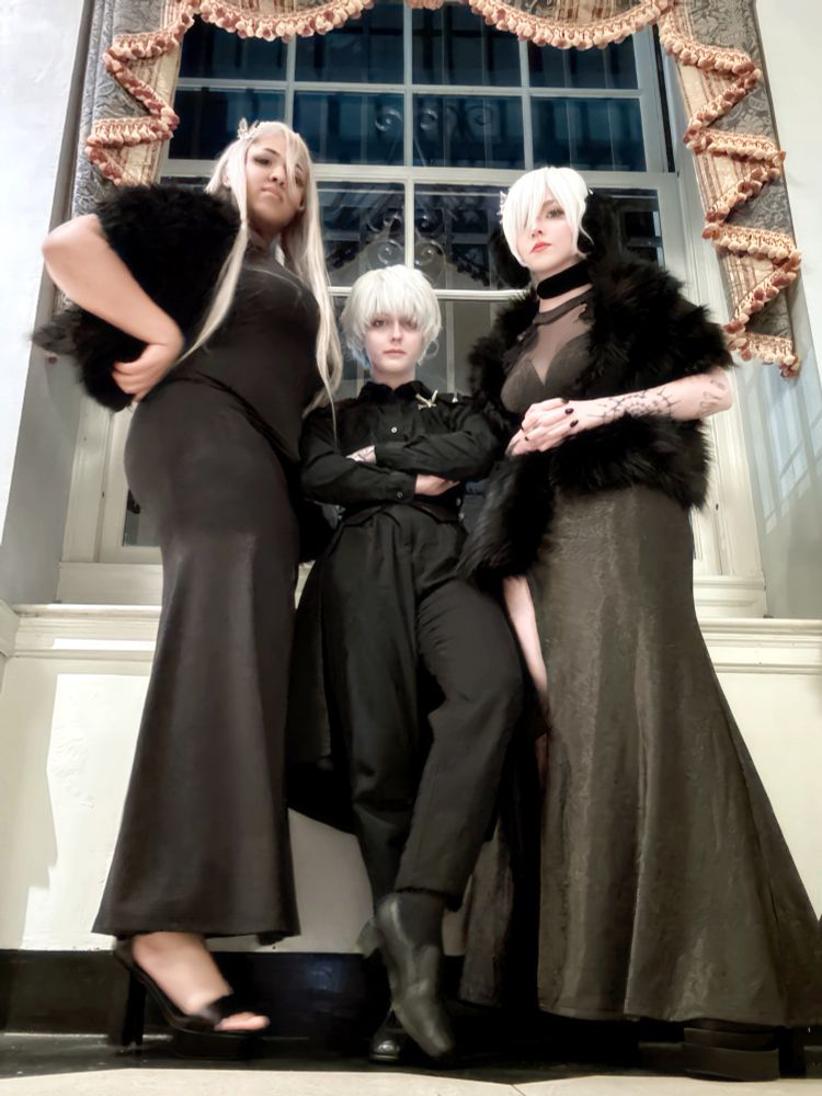 From left to right: Domo as A2, me as 9S, Daveed as 2B