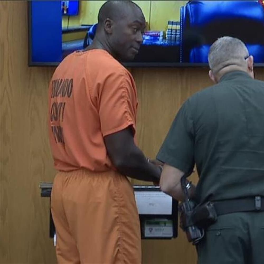 Florida Man Gets 2 Years Probation After Wife Discovers He Was Married to Two Other Women