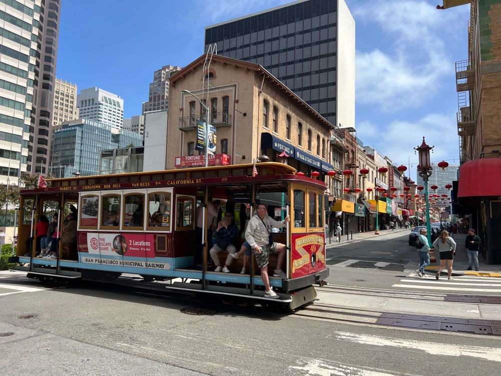 A San Francisco cable car
