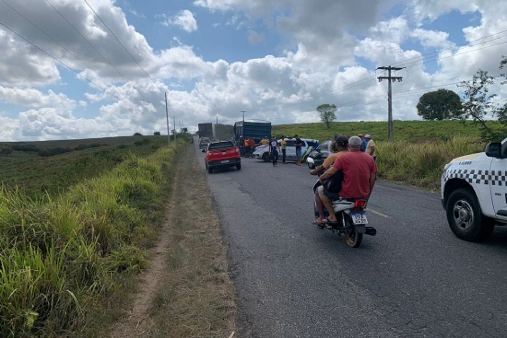 Motociclista morre após colisão com caminhão na Rodovia SE-335