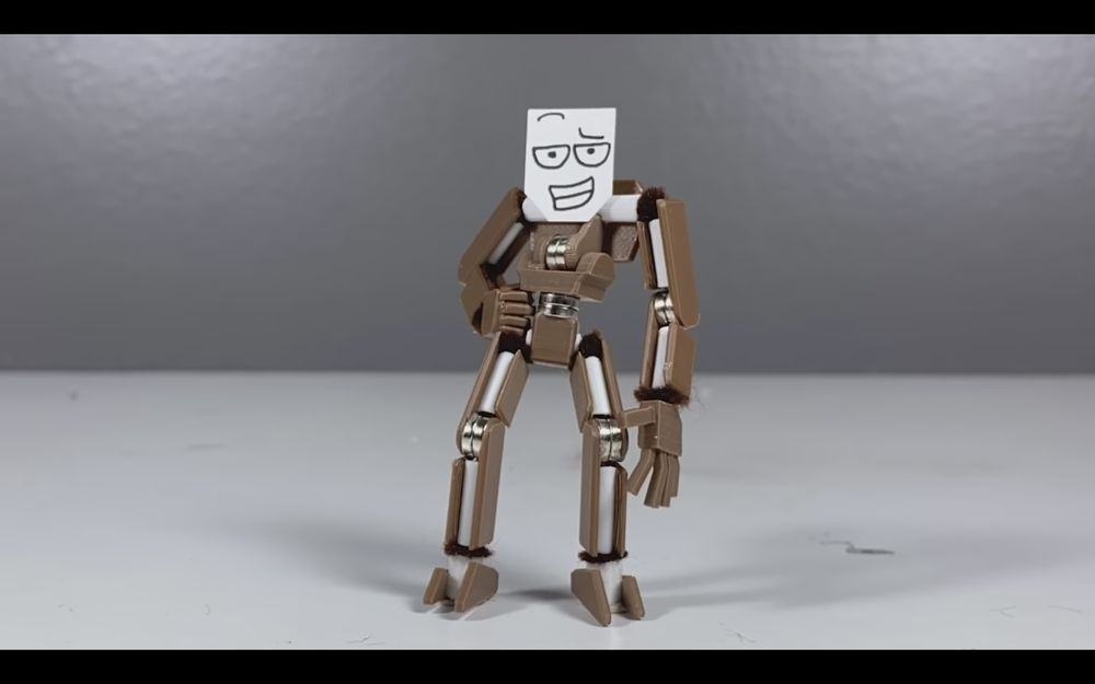 3D Printed Lofty putting his hand on his hip like a whore. The Fuck is his problem. Fuck you.