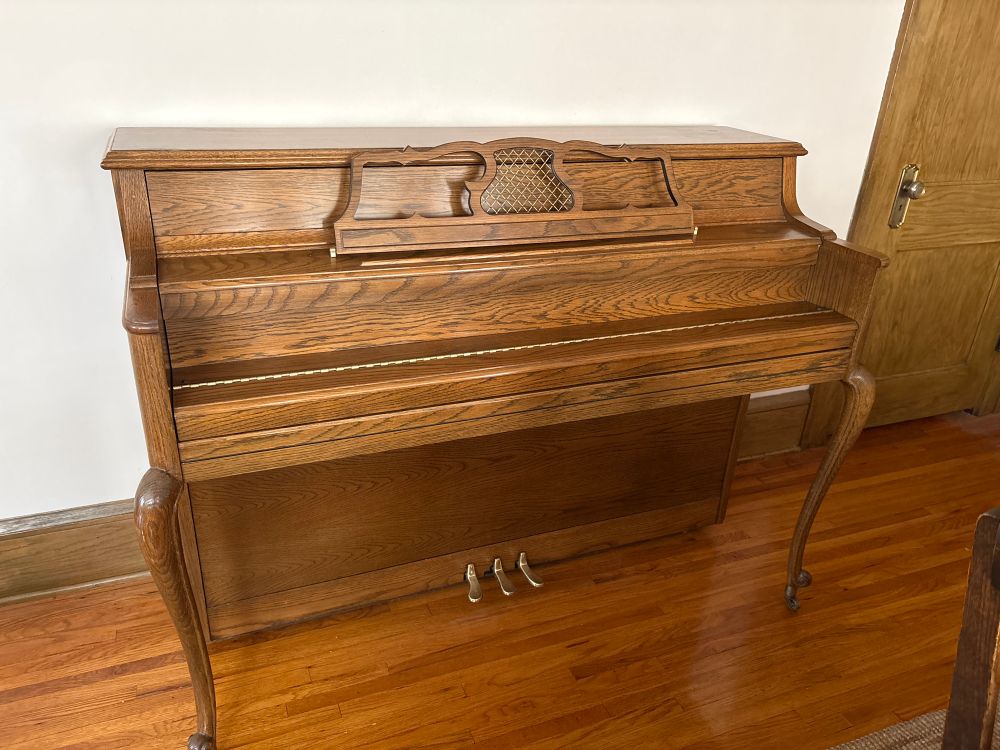 Photo of an upright piano