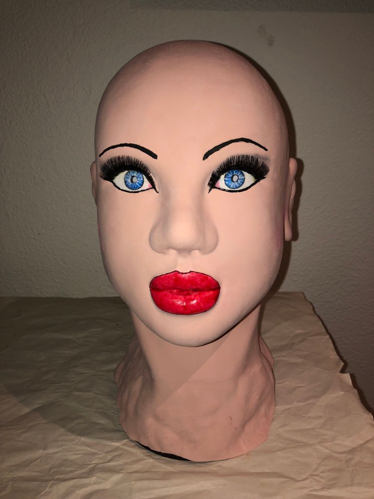 Emeraald latex mask