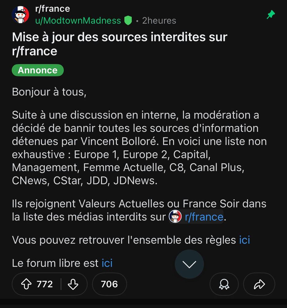 Message sur Reddit r/france qui interdit d'utiliser les sources du groupe Bolloré 