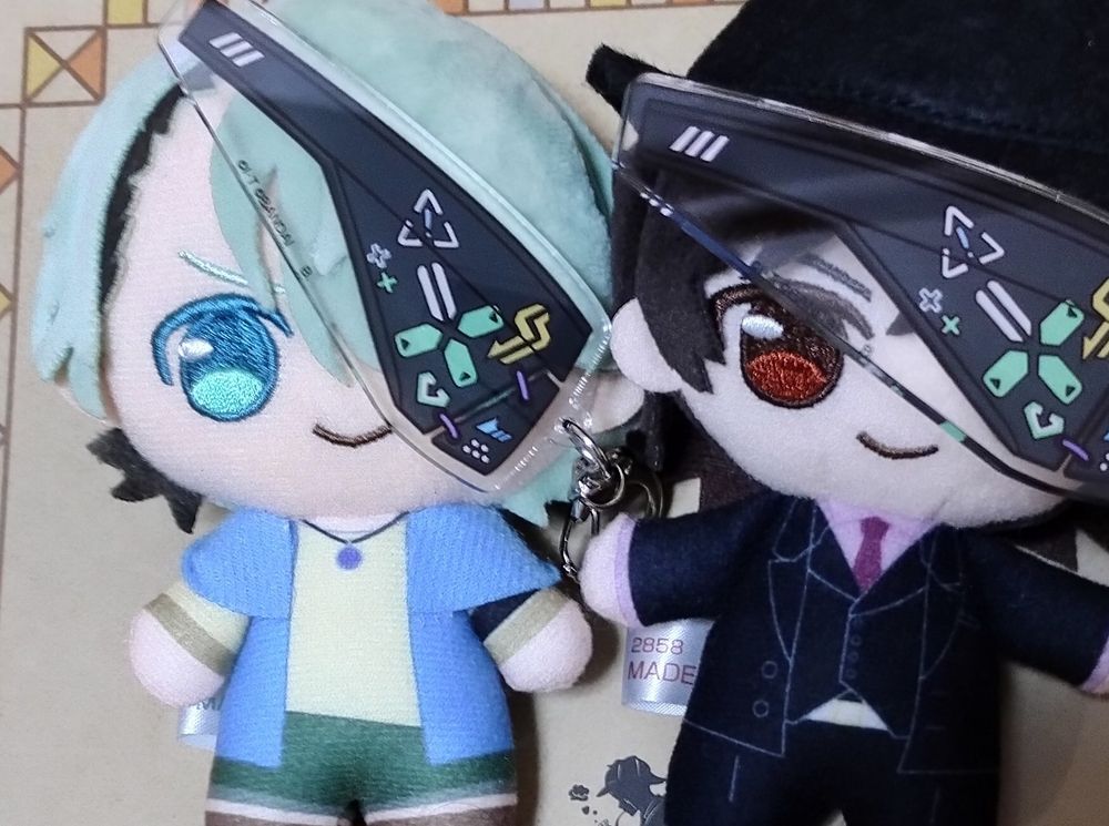 元ネタ:ライドカメンズ
二人の仮面はカメンズにてWモチーフキャラの二人がつけているもの