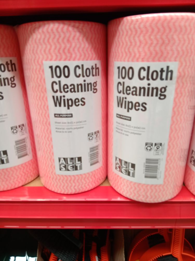 pack of 100 cloth cleaning wipes, red and white zig-zag striped. it's THICK