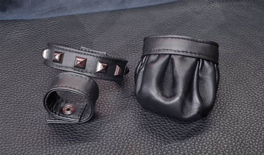 Gunmetal studded cockring and black plonge leather balls pouch/cockring
