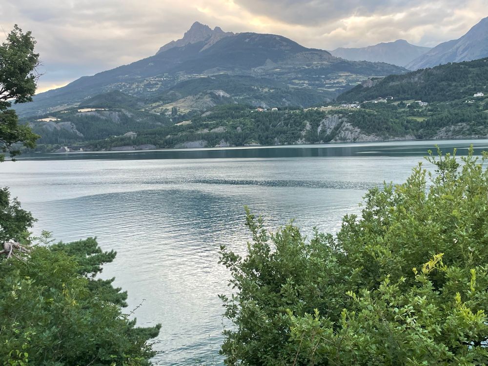 Vue des Aiguilles de Chabriere depuis Savines