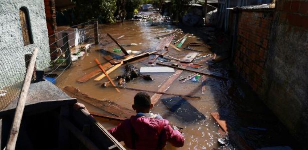 Extrema direita negacionista pode crescer diante de catástrofes climáticas