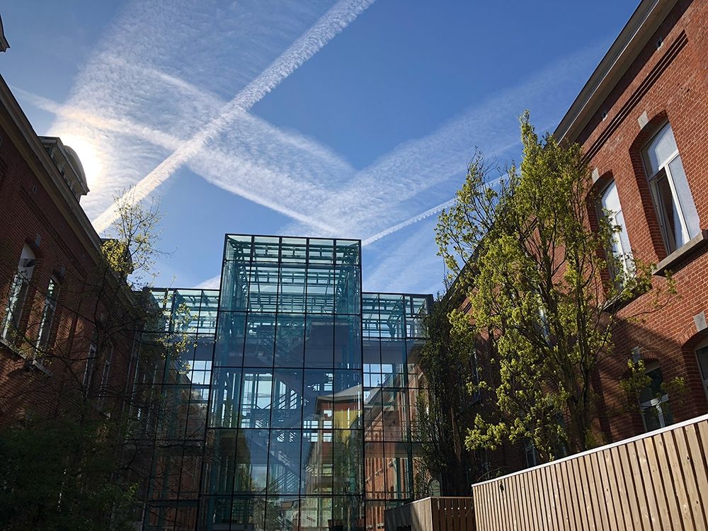 From tomorrow until this Friday, join us in Brussels for hashtag#European Union in International Affairs IX – "Europe in a Fragmenting World".

#EUIA25 is organised by Brussels School of Governance (BSoG), EGMONT - Royal Institute for International Relations Institute for European Studies, ULB (IEE-ULB), United Nations University - CRIS, and PAIS at the University of Warwick. 

🌐 Final programme: https://lnkd.in/et-5t5rH