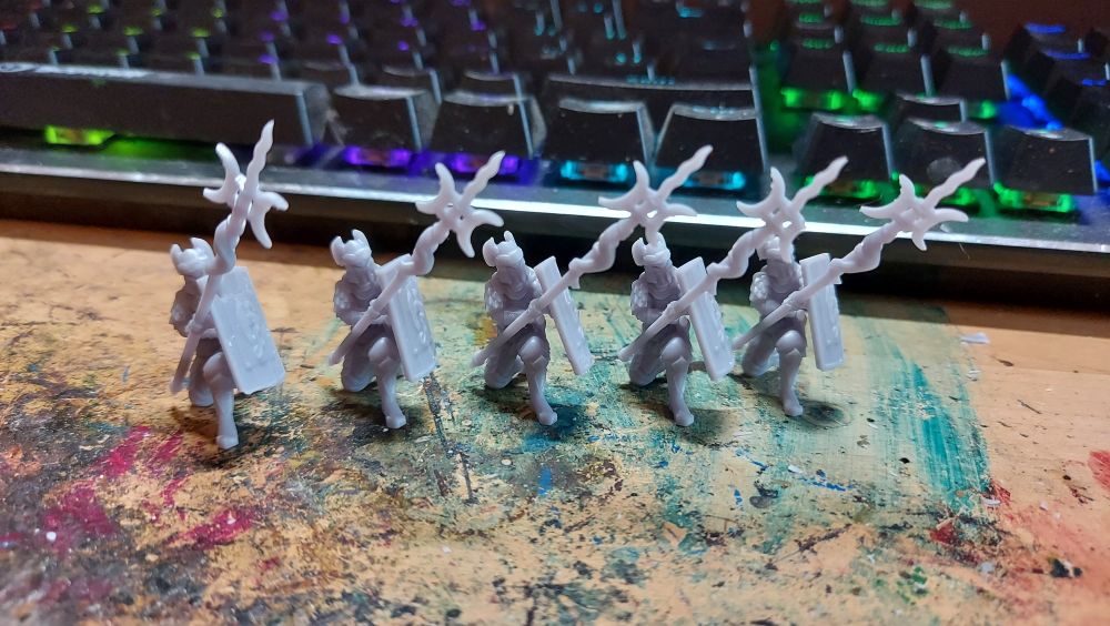 Some Easterlings warriors from Davale. They are kneeling down bracing their halberds against a cavalry charge. 
