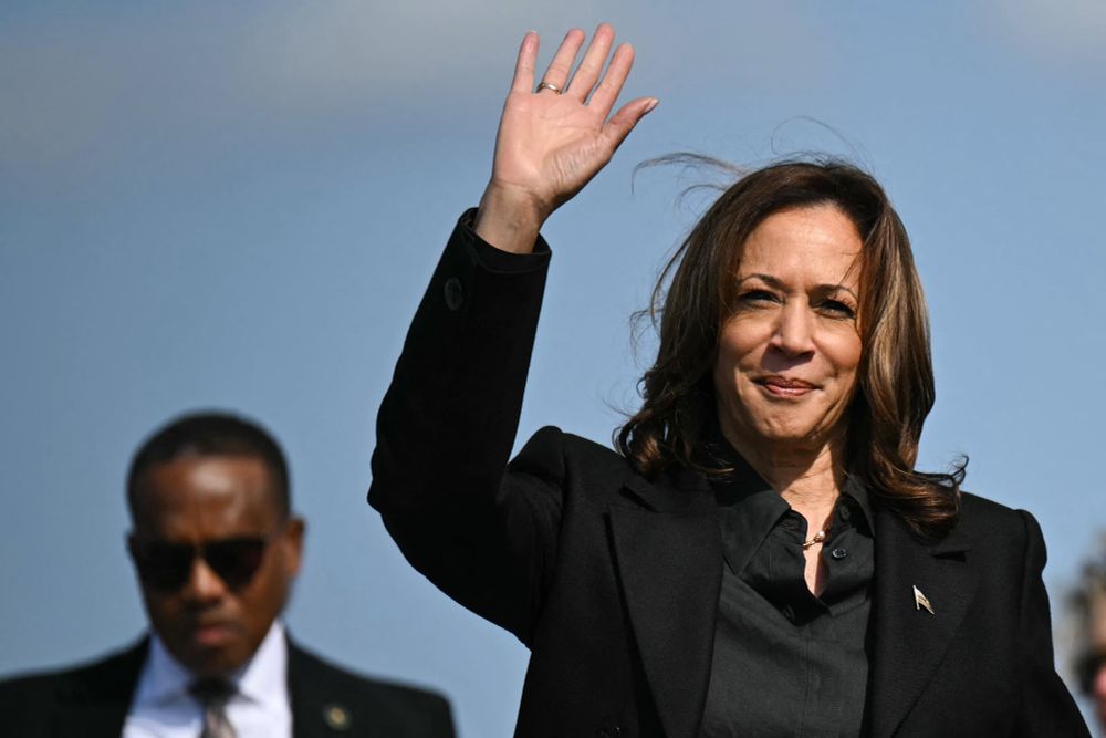 More than 700 former military and national security officials endorse Harris, say Trump is 'impulsive and ill-informed'