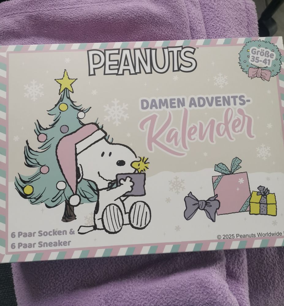 Snoopy Adventskalender
Socken& Sneaker für Damen 