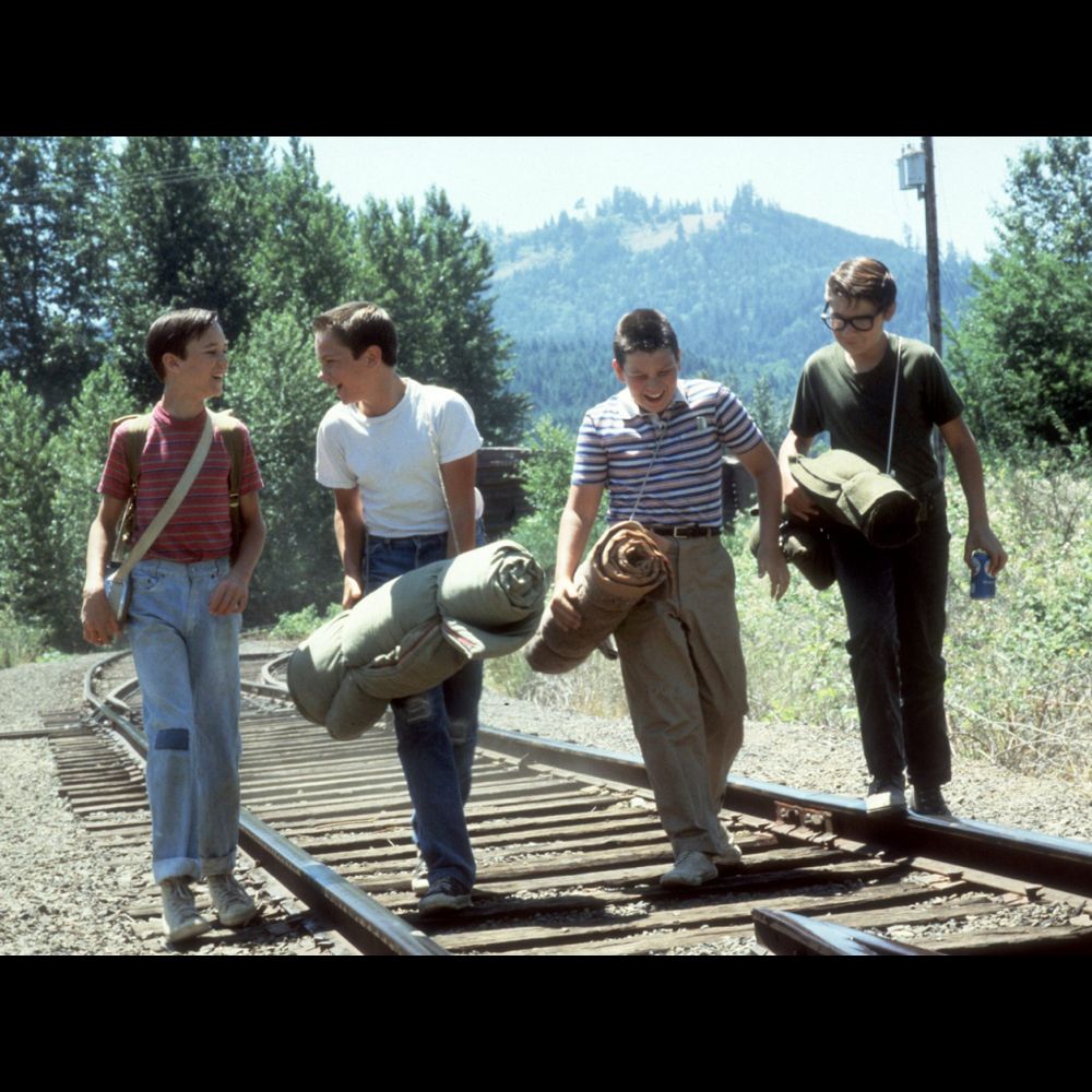 Comment Kiefer Sutherland et River Phoenix ont influencé le titre du film "Stand by me" - Stephen K...