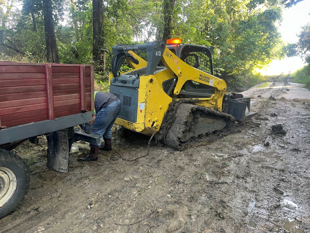 Hooking up the truck to some tow points. 