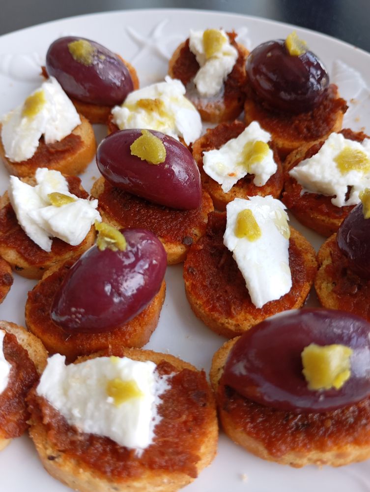 Mini bruschette 