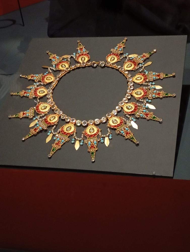 Collier issue du film Cléopâtre 