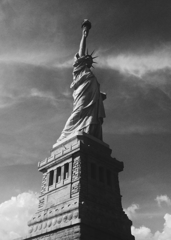 statue of liberty. black and white.