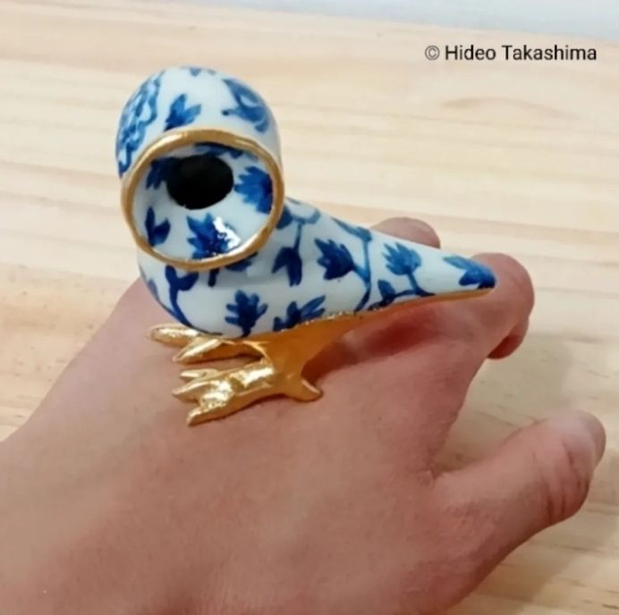 手に乗る空壺の鳥





hideotakashima
ART
高嶋英男
美術 
アート
 ART
 芸術
工芸 
彫刻  
写真 
やきもの 
現代アート 
現代美術 
ギャラリー 
美術館 
東京 
うつわ 
art 
contemporaryart  takashimahideo




