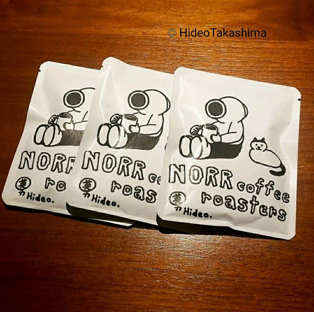 コーヒードリップになっていました


#美術 #アート #ART #芸術#工芸 #彫刻 #高嶋英男 #写真 #やきもの #現代アート        #現代美術 #ギャラリー #美術館 #東京 #うつわ #猫 #ねこ #ネコ