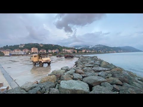 V PODSVĚTÍ NÁGŮ IV: GRUZIE, TURECKO (Vardzia, Batumi, Çorum)