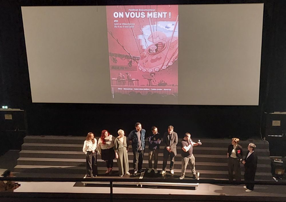 Projection de Ghostwatch, avec l'équipe complète de Jumpscare, Lesley Manning, sa réalisatrice, Natacha son interprète et Nicolas Landais l'organisateur du festival.