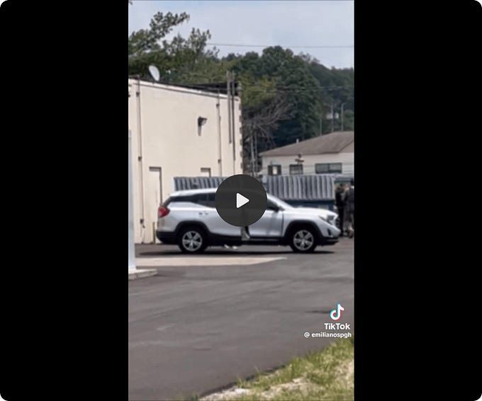 This is related to my previous post. 

This was posted directly by Emiliano’s restaurant. 

Keep an eye on those ICE LOOTERS walking out the back door of the restaurant with stolen inventory (at the e...