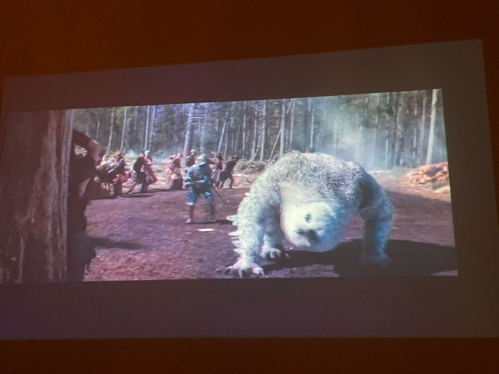 Owl bear Dory fighting the bad soldiers 