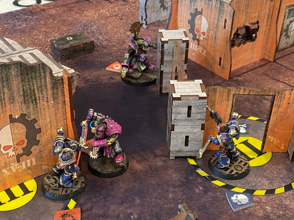 Night Lords vs. Orks