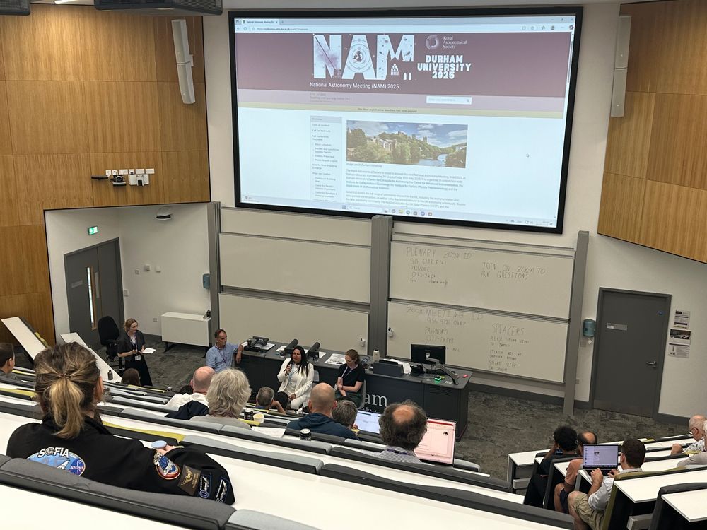 The panel discussion on the future of UK astronomical instrumentation.