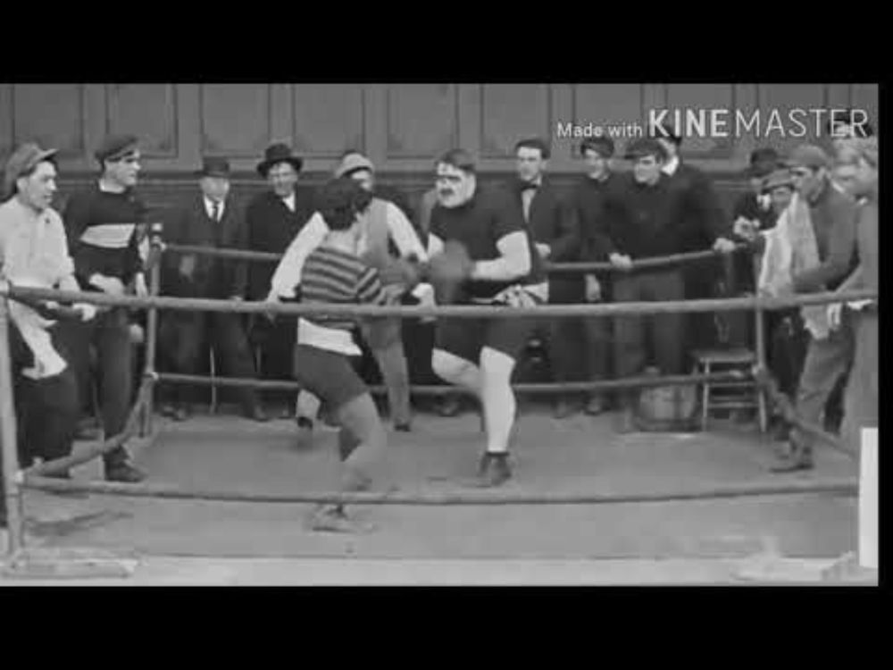 Charlie Chaplin boxing