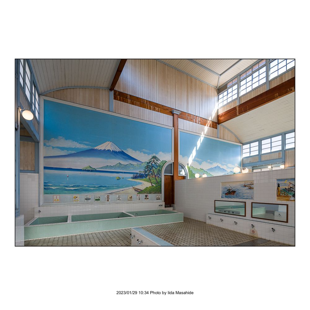 江戸東京たてもの園にある復元建物『子宝湯』の写真