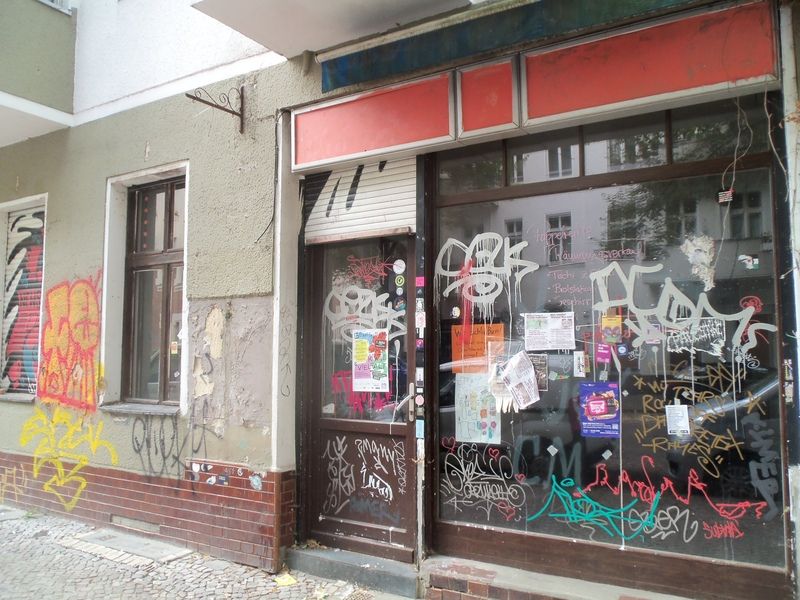 Leerstand seit 1 Jahr: Ex-Cafe Pappelreihe Kienitzer Str.