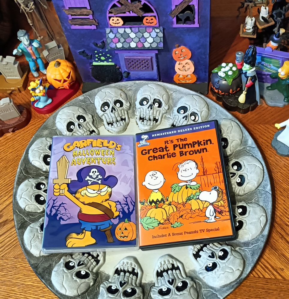 Garfield Halloween Special and It's the Great Pumpkin Charlie Brown DVDs