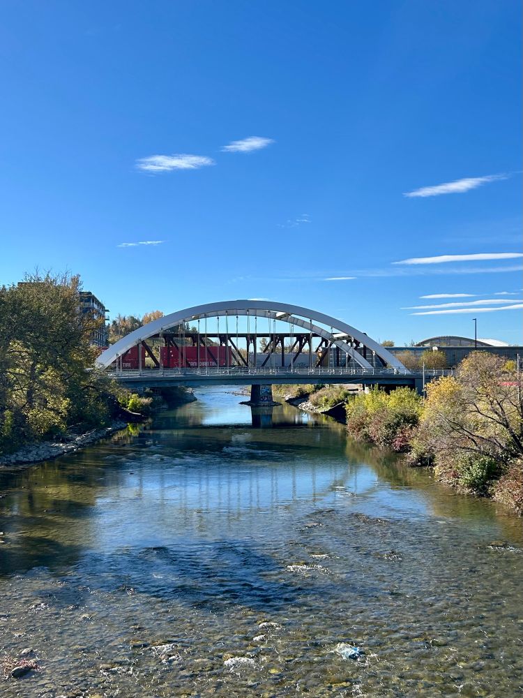 Bridge into Inglewood in autumn splendor.