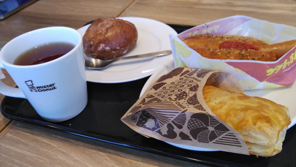 🍩ミスドで食べた物。
なんだか全然可愛くないラインナップですが（全部茶色い）…とっても美味しかったです。