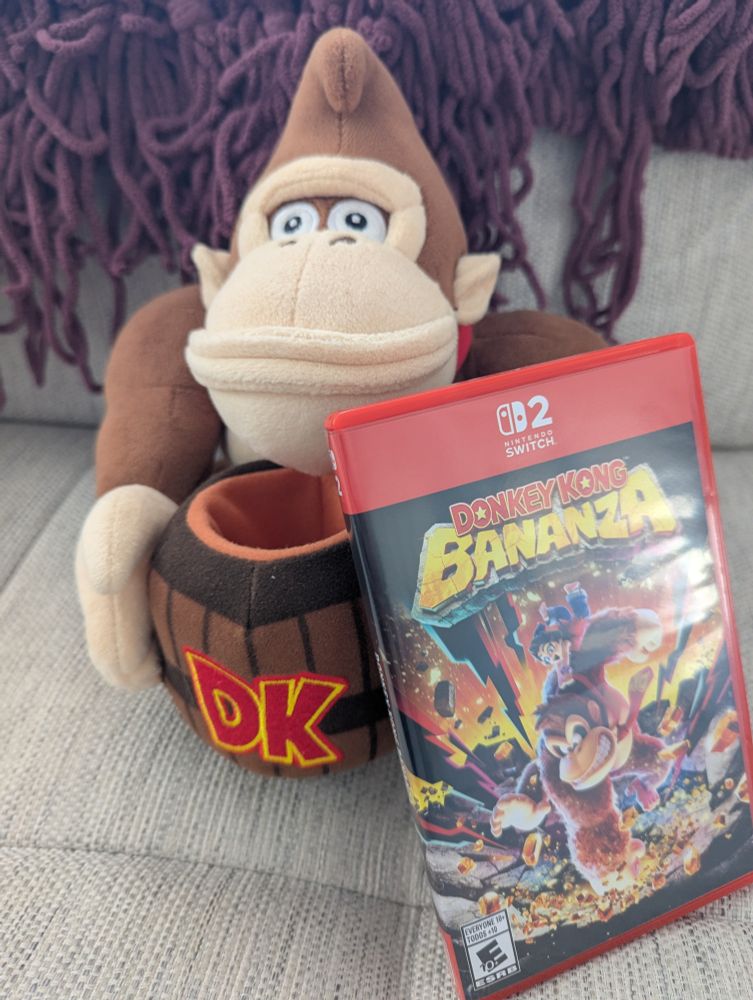 Donkey Kong plush + Donkey Kong Bananza
