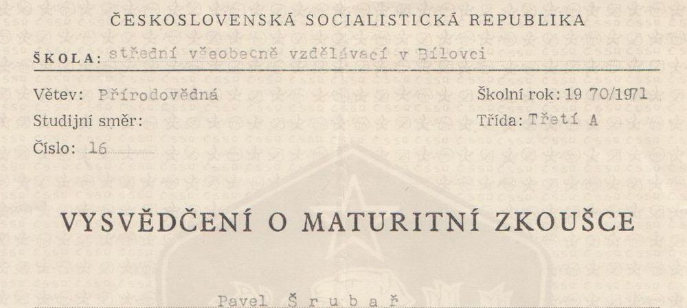 Maturitní vysvědčení z roku 1971.