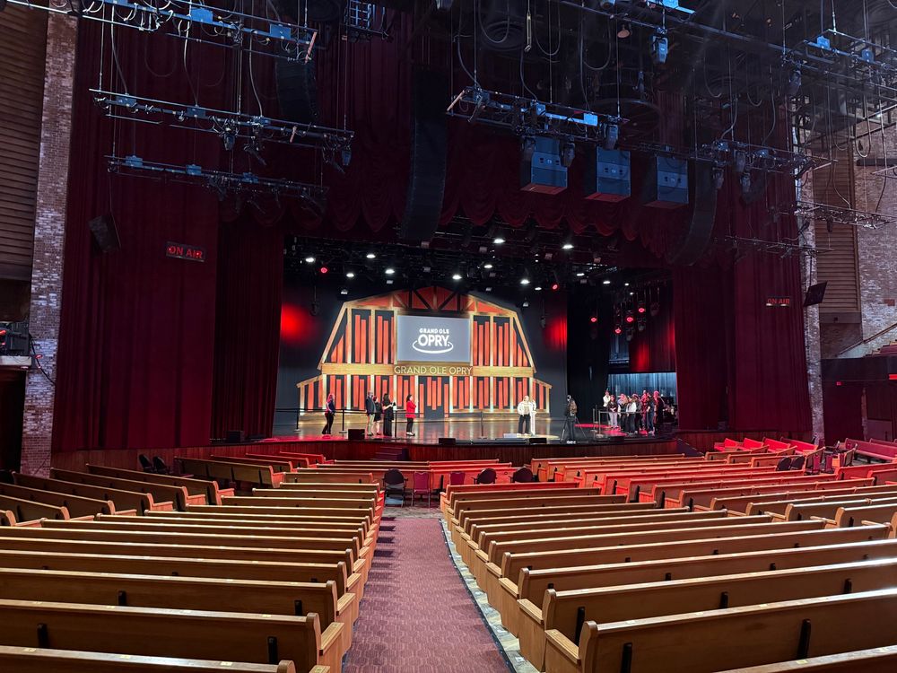 Grand Ole Opry crowd view