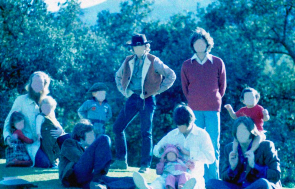 A group photo of the Beach Boys that’s been altered to blur out 
the band and assorted children’s faces to make it look like the Boards of Canada’s debut LP Music has the Right to Children. 