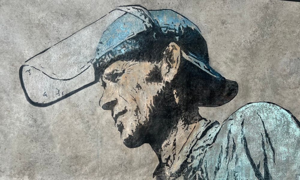 New work on 3’ x 5’ unstretched canvas. #mtnwaterbased #oilstick