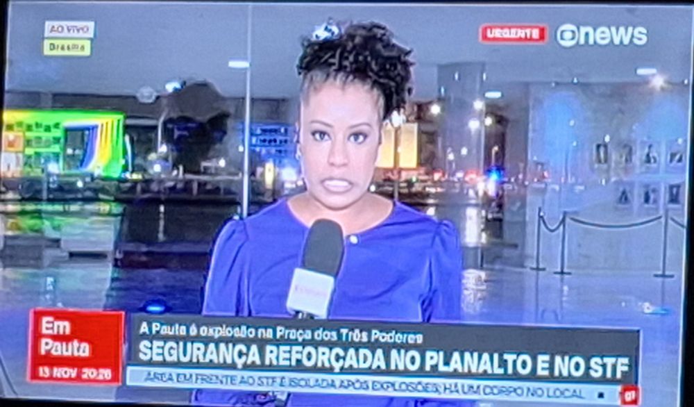 Explosões na praça dos 3 poderes 