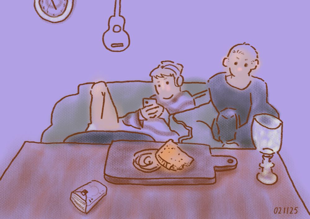 Zeichnung eines Sofas, auf dem zwei Kinder sitzen, hinter einer Tischplatte im Vordergrund. Holzbrett mit Essen, ein leeres Weinglas und eine Packung Taschentücher liegen darauf.