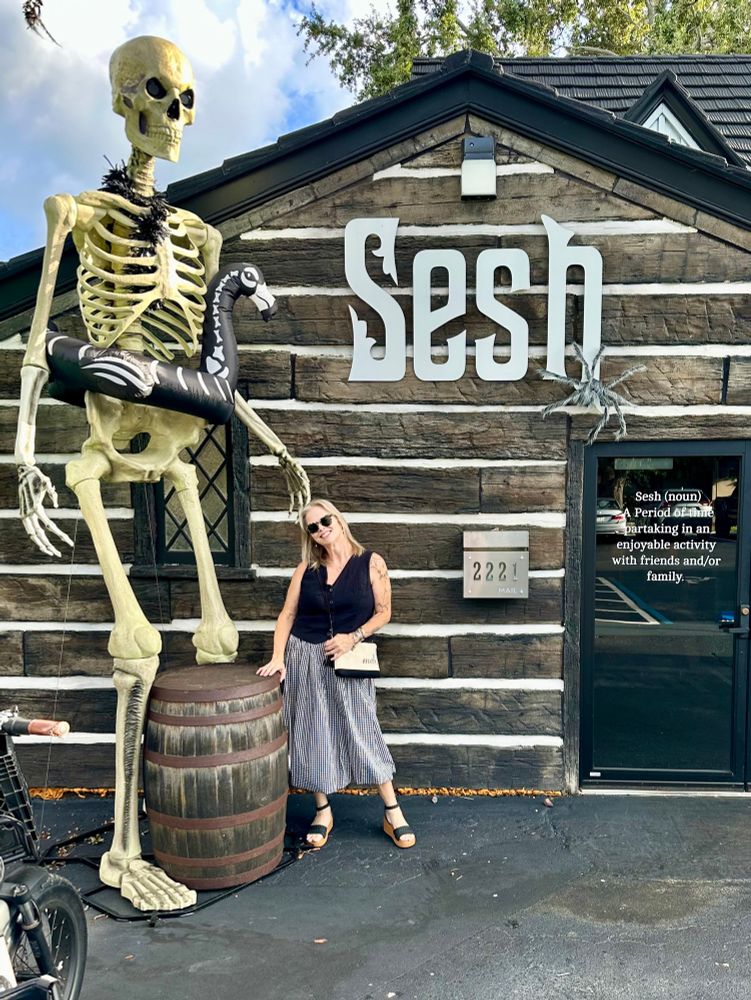 There is also binding reinforcement that goes along the neck back and shoulders.