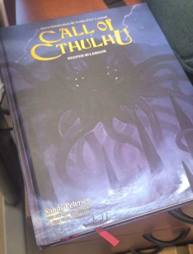 Foto do livro "Call of Cthulhu: Keepers Rulebook"