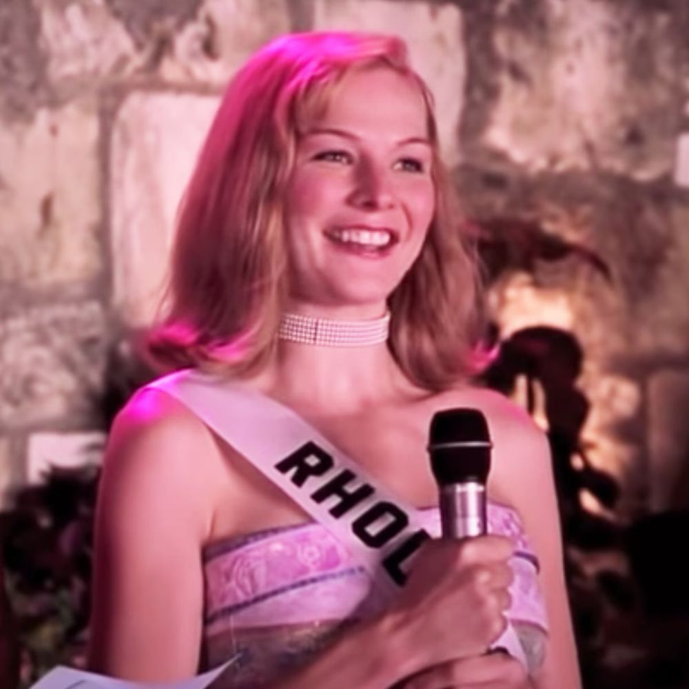 Miss Rhode Island from Miss Congeniality sharing that “My Perfect Date Would Be April 25TH, Because It’s Not Too Hot, Not Too Cold, All You Need Is a Light Jacket.”