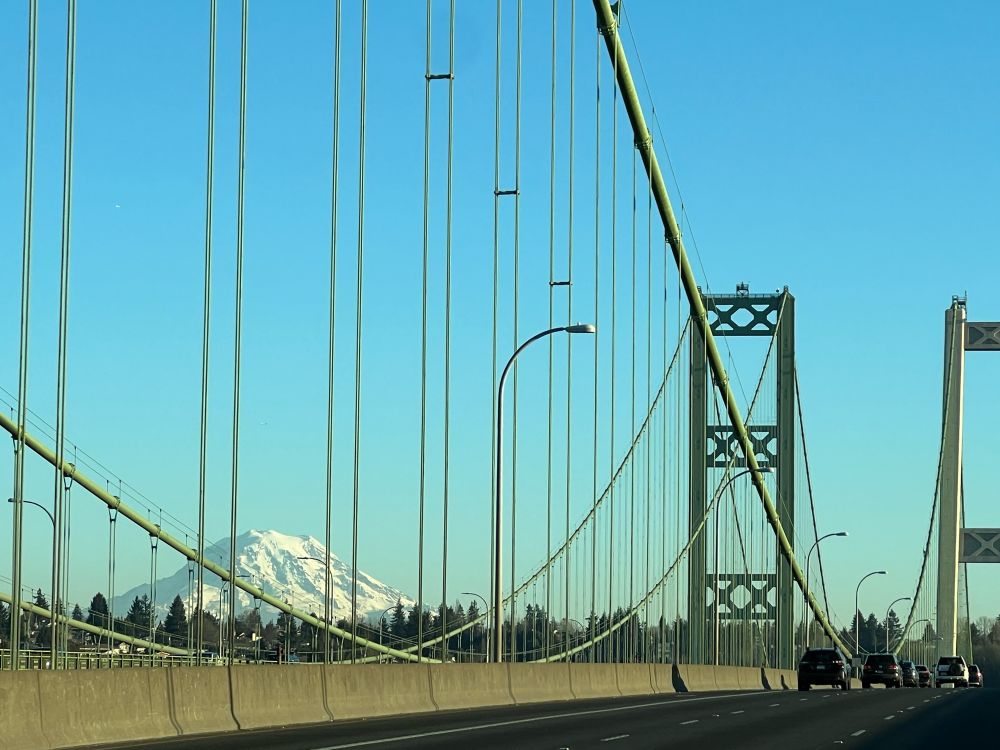 Mount Tahoma/Mount rainier and the Tacoma narrows bridge 