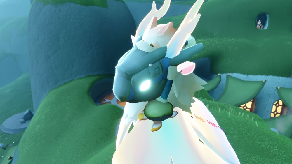 九色の鹿の角をつけている亀吉、少し上からのアングル。