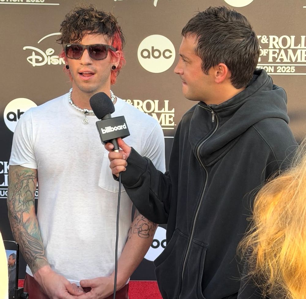 josh and tyler on the red carpet for the rock hall of fame ceremony